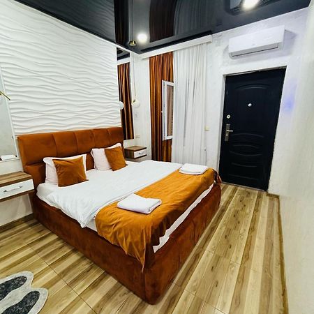 فندق Nana'S House باتومي المظهر الخارجي الصورة