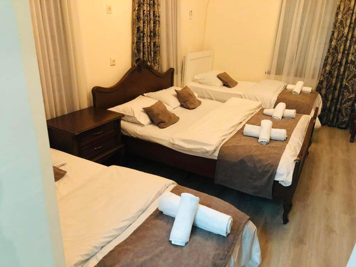 فندق Nana'S House باتومي المظهر الخارجي الصورة