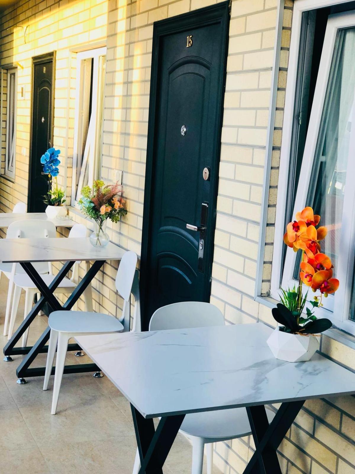 فندق Nana'S House باتومي المظهر الخارجي الصورة