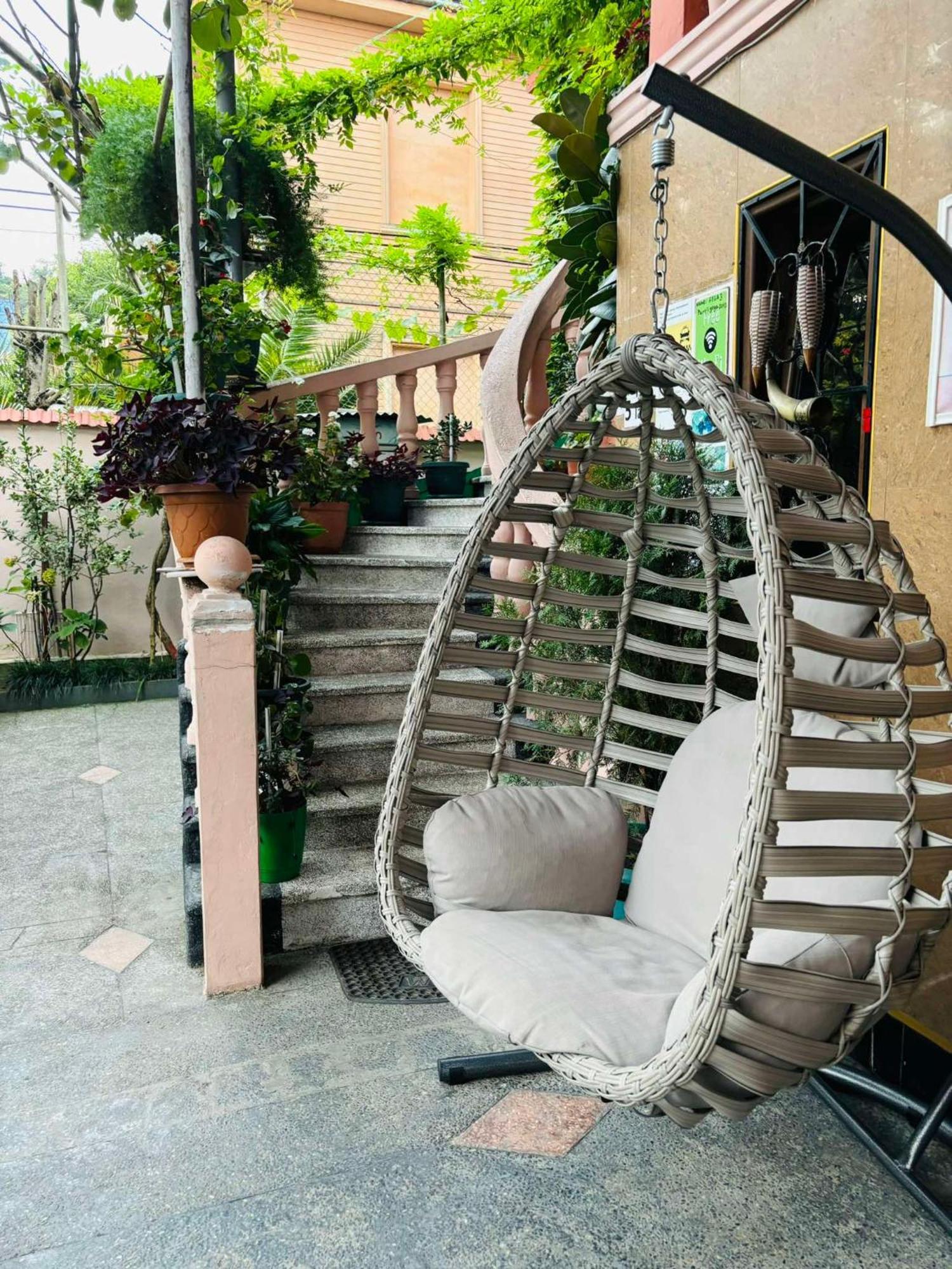 فندق Nana'S House باتومي المظهر الخارجي الصورة